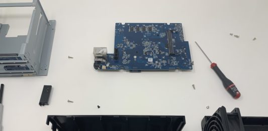 demontage du DS220+